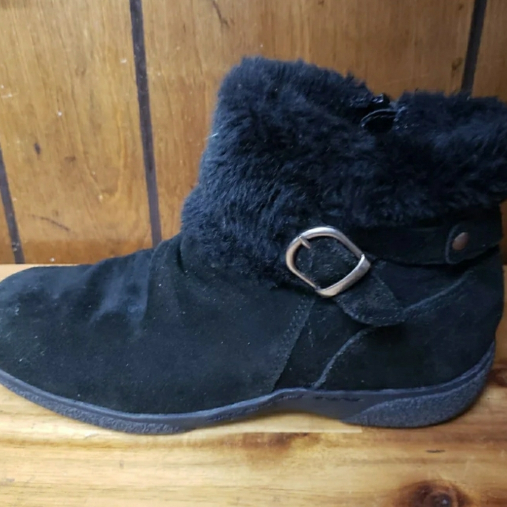 BareTraps Black Winter Boots